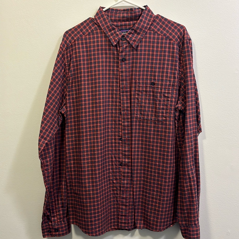 Patagonia large men’s organic cotton shirt